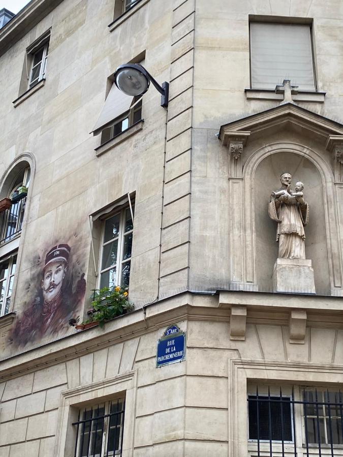 Quatre Reves A Lutece Parigi
